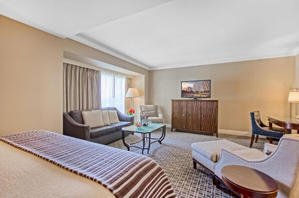 Omni Los Angeles Hotel At California Plaza image 20